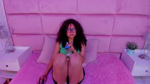 marianna_ray_ online show from February 17, 12:27 pm