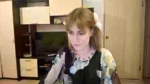 Elianor online show from April 11, 4:21 pm