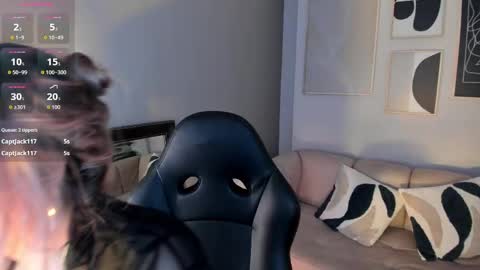 marie_bass online show from October 1, 1:05 pm