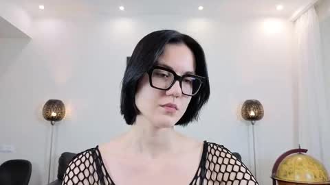 Marie Fitch online show from January 7, 1:31 am