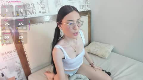 MARIE  online show from November 18, 12:28 pm