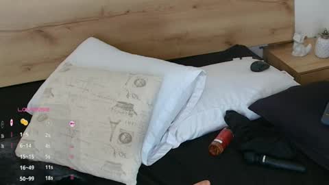 Mary online show from April 11, 7:45 am