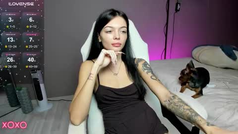 Snapshot of mariella__adams chatting on October 11, 1:47 pm Maria  online show from October 11, 1:47 pm