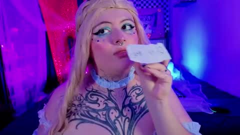 mariiana_velezz online show from May 23, 4:22 am