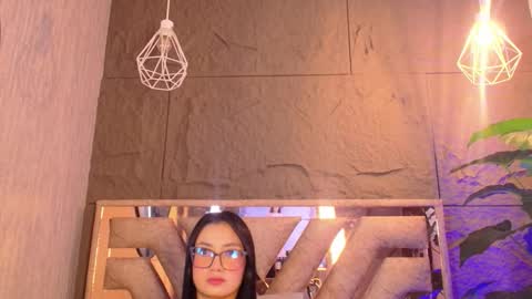 Maryyy online show from March 5, 6:15 pm