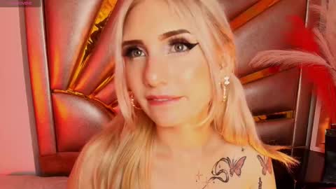 Mariluu  online show from March 6, 2:56 pm