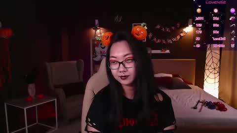 Snapshot of marine_vact chatting on October 26, 2:01 pm Marine  online show from October 26, 2:01 pm