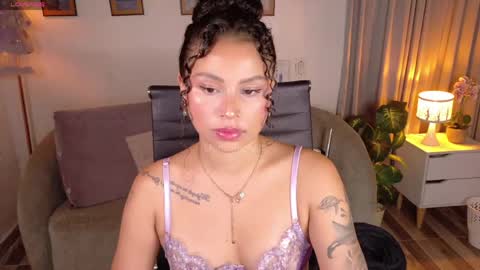 marivimichel_s online show from April 17, 10:06 am