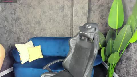 Emmaa online show from May 29, 2:09 am