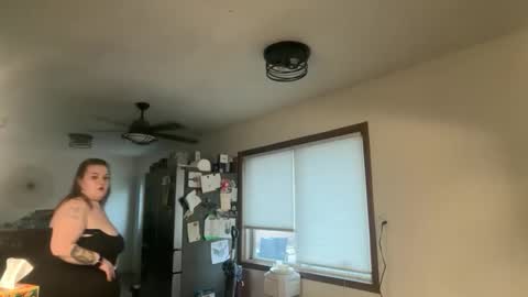 maroon_moon online show from March 11, 8:33 pm