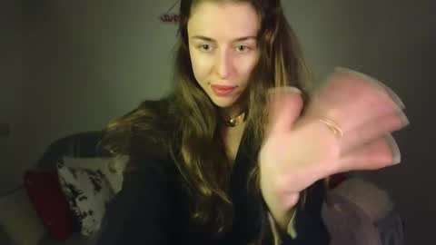 Mary online show from January 8, 4:11 pm