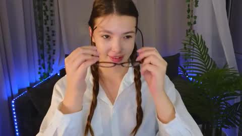 Melany online show from October 18, 1:30 am