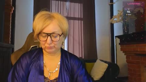 marta_wils online show from October 24, 3:57 am