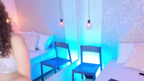 mari online show from March 27, 9:37 pm