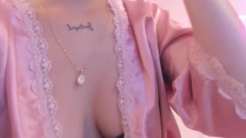   online show from February 9, 12:18 pm