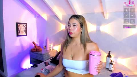 martina mIIler online show from March 3, 1:06 pm