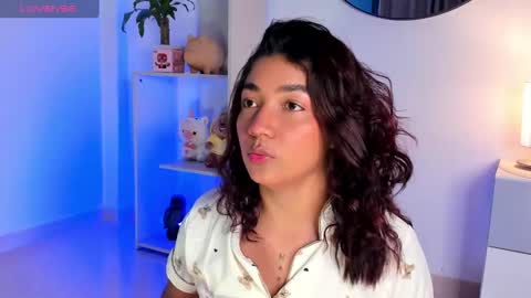 Snapshot of martina_monst chatting on January 30, 2:27 am martina Monst online show from January 30, 2:27 am