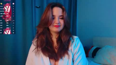 mary_broks online show from November 5, 7:35 am