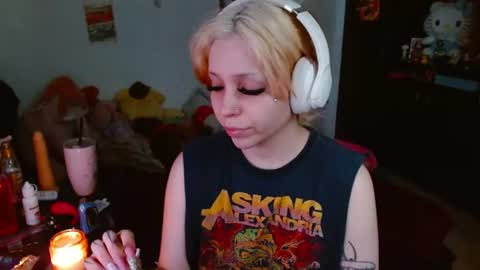                      100   online show from July 23, 4:59 pm