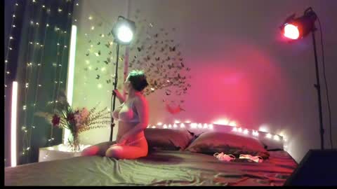 Julia online show from April 12, 10:01 pm