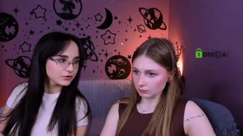 Mary online show from April 18, 7:58 pm