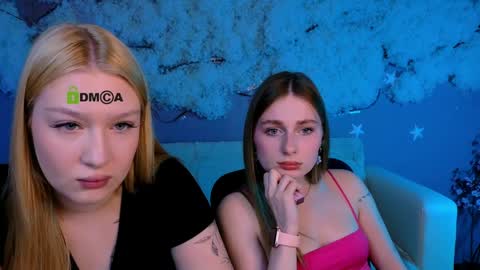 Mary online show from April 8, 7:38 pm