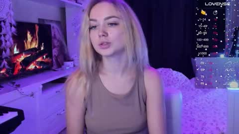 Mary online show from October 19, 8:44 pm