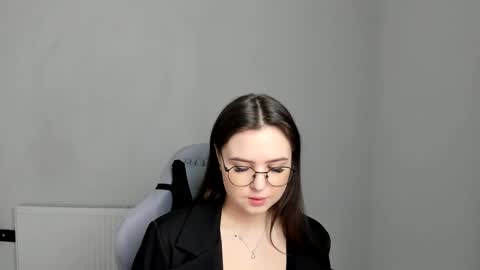 Alice online show from May 1, 6:38 am