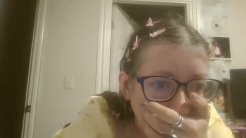 maryjaneflowers online show from April 18, 9:34 am