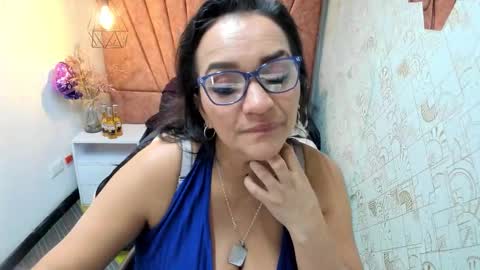 Marylin online show from December 5, 8:21 pm