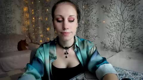 Mary Lou online show from September 28, 9:36 am