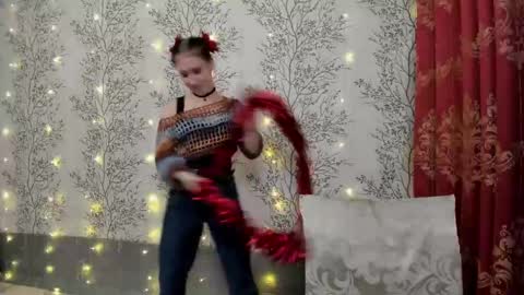 Mary Lou online show from December 22, 1:00 pm