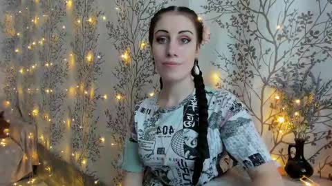 Mary Lou online show from December 12, 7:30 am