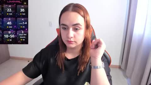 Dulce Maria online show from February 16, 7:25 pm