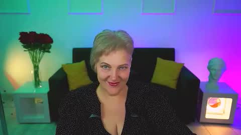 marymogan online show from November 11, 5:25 am