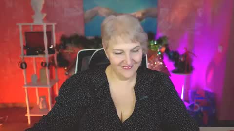 marymogan online show from December 19, 3:59 pm