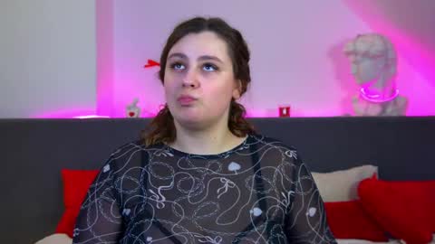 MaryMurrays online show from February 22, 6:42 pm