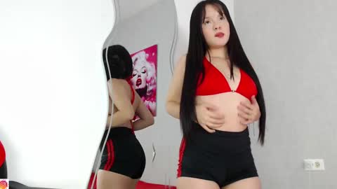 naty online show from December 24, 12:00 am