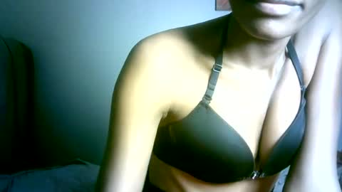 maskgang001 online show from June 16, 4:35 am