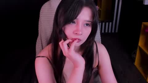 may_lings online show from July 8, 10:50 am
