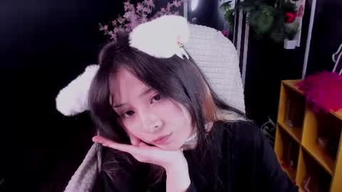 may_lings online show from June 18, 11:26 am