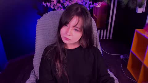 may_lings online show from July 30, 11:00 am