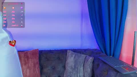 may_wood online show from November 27, 12:30 pm