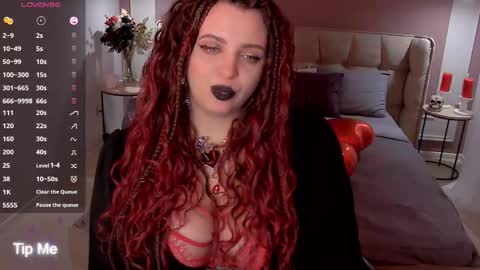 Maya Mils online show from February 4, 6:49 am