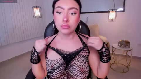 Maya vexx online show from December 15, 9:31 pm