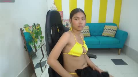 mayli_marie online show from March 16, 11:30 pm