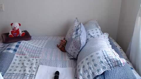 anna online show from February 10, 5:41 pm