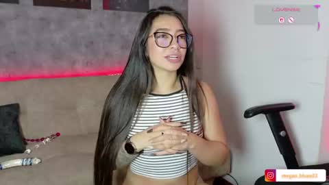 Megan Bluee online show from July 2, 3:23 am