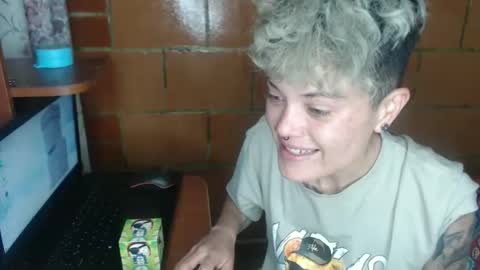 Megan and sophi online show from April 21, 1:42 am