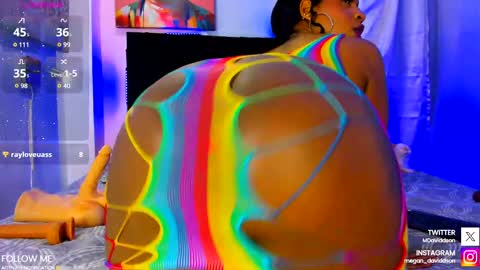 Kim  online show from February 28, 11:45 pm